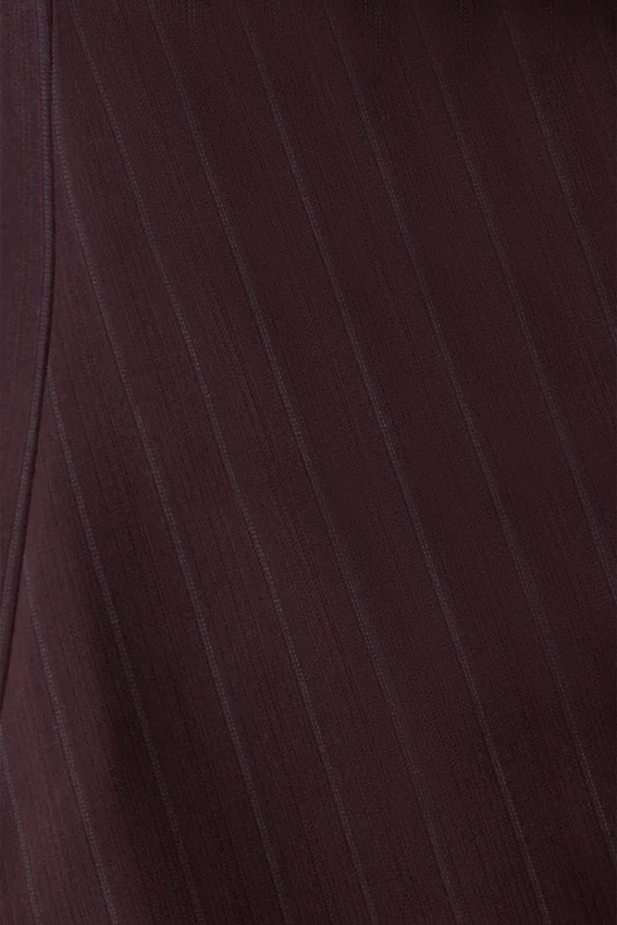 Blazer Agatha de cuello cuadrado – Rayas diplomáticas ciruela Blazer Agatha de cuello cuadrado – Rayas diplomáticas ciruela