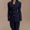 Blazer entallado Bellamy – Azul marino oscuro Blazer entallado Bellamy – Azul marino oscuro