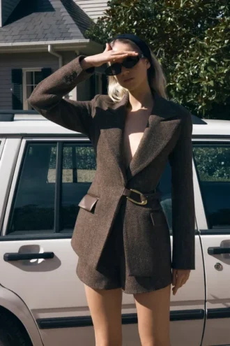 Blazer estructurado Romy con detalles metálicos – Espiga