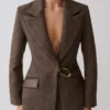 Blazer estructurado Romy con detalles metálicos – Espiga Blazer estructurado Romy con detalles metálicos – Espiga