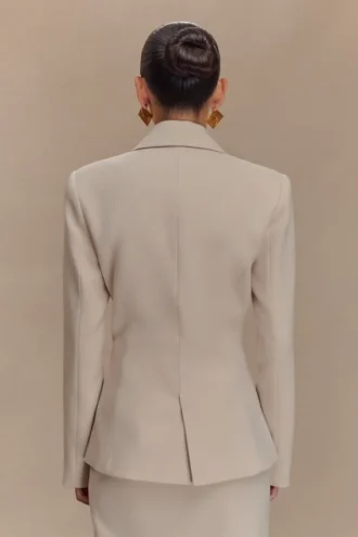 Blazer Max con cintura ceñida – Ivory Stone
