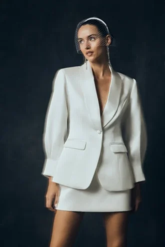 Blazer oversize de satén Kylie – Marfil