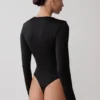 Body ajustado de manga larga con cuello vuelto Ren – Negro Body ajustado de manga larga con cuello vuelto Ren – Negro