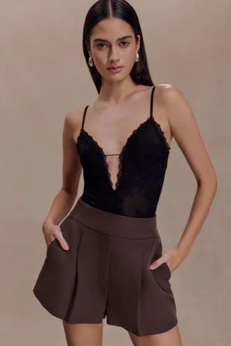 Body de encaje transparente con escote pronunciado Jasper – Negro