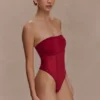 Body de malla sin tirantes Aoife – Frambuesa Body de malla sin tirantes Aoife – Frambuesa