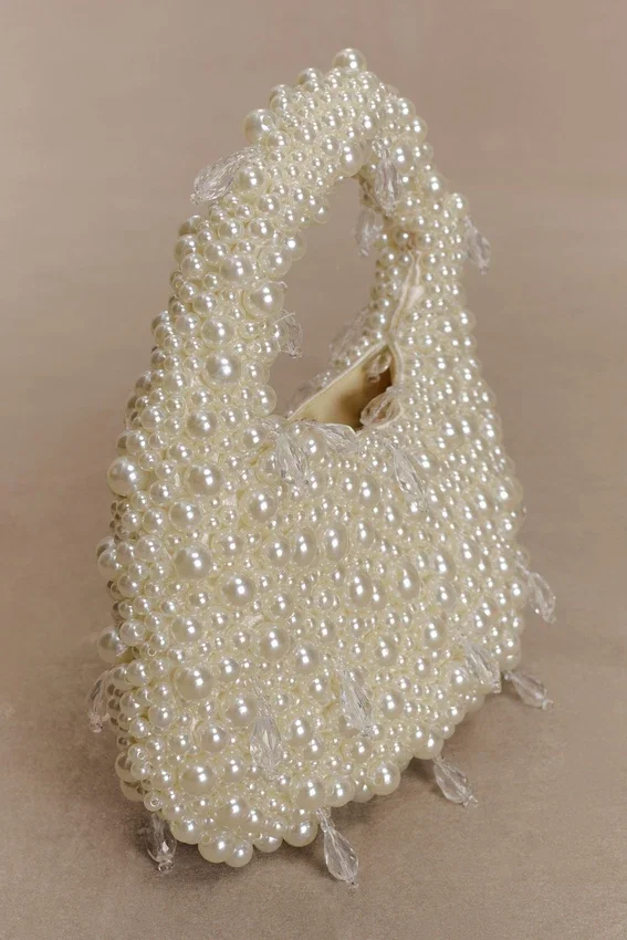 Bolso Amara con cuentas en forma de lágrima y perlas – Blanco Bolso Amara con cuentas en forma de lágrima y perlas – Blanco