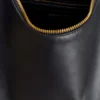 Bolso de hombro de piel Bristol Croissant – Negro Bolso de hombro de piel Bristol Croissant – Negro