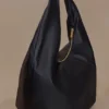 Bolso de hombro de piel Bristol Croissant – Negro Bolso de hombro de piel Bristol Croissant – Negro