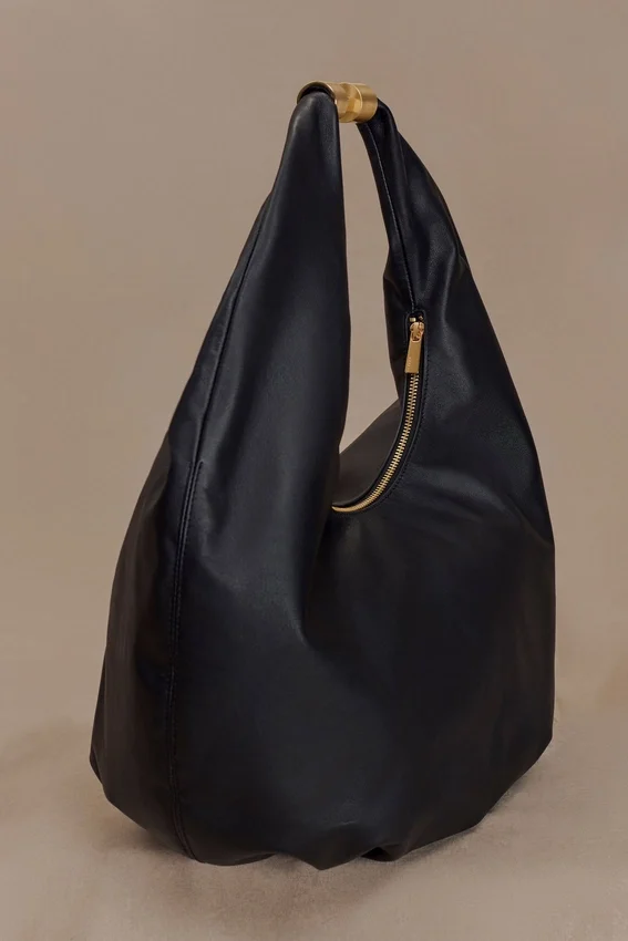 Bolso de hombro de piel Bristol Croissant – Negro Bolso de hombro de piel Bristol Croissant – Negro