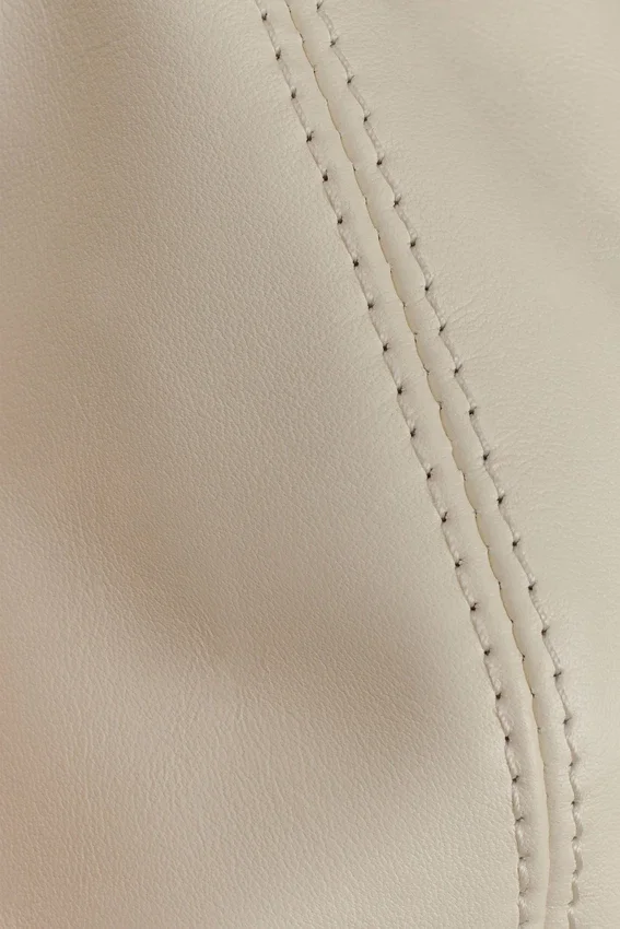 Bolso de piel Bristol Mini Croissant – Marfil Bolso de piel Bristol Mini Croissant – Marfil