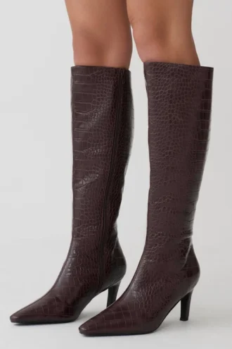 Botas Sarah de imitación de piel de cocodrilo – Chocolate