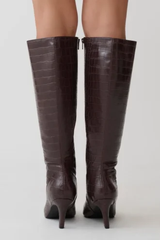 Botas Sarah de imitación de piel de cocodrilo – Chocolate
