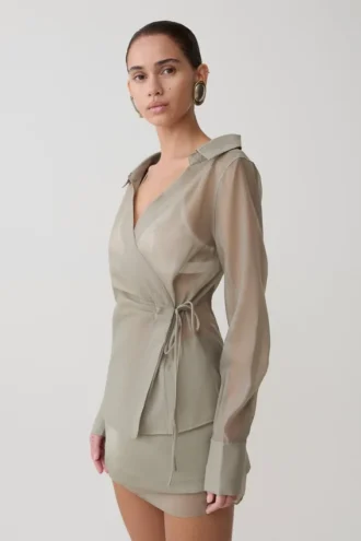 Camisa cruzada de organza Frankie – Hume