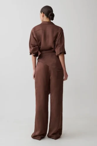 Pantalones de satén con lazo cruzado Gia – Chocolate Pantalones de satén con lazo cruzado Gia – Chocolate