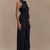 Camisa sin mangas con cuello halter Selene – Negro Camisa sin mangas con cuello halter Selene – Negro