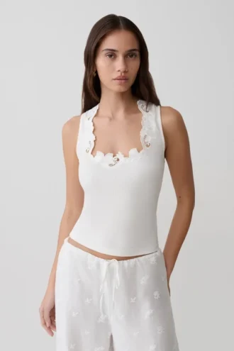 Camiseta sin mangas con bordado Vianna – Marfil