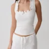 Camiseta sin mangas con bordado Vianna – Marfil Camiseta sin mangas con bordado Vianna – Marfil