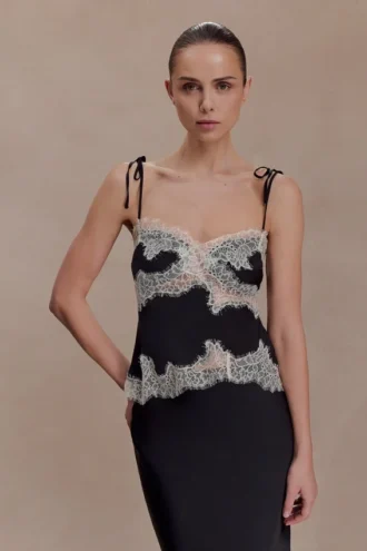 Camisola de satén y encaje Nina – Negro/Marfil
