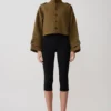 Chaqueta bomber Rue con cuello de embudo – Caqui Chaqueta bomber Rue con cuello de embudo – Caqui