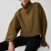 Chaqueta bomber Rue con cuello de embudo – Caqui Chaqueta bomber Rue con cuello de embudo – Caqui