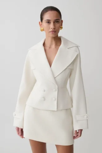 Chaqueta corta con cuello Elara – Marfil