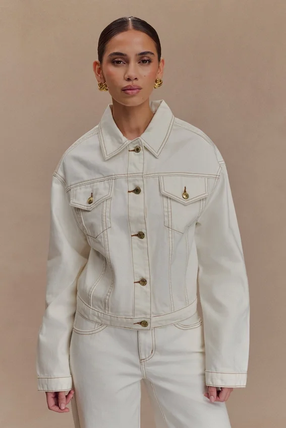 Chaqueta Denim entallada Kirra – Blanca Chaqueta Denim entallada Kirra – Blanca
