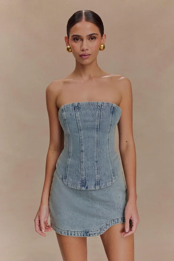 Corsé de Denim bordado Alessia – Light Vintage Corsé de Denim bordado Alessia – Light Vintage