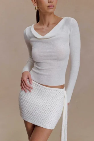 Top de manga larga con cuello vuelto de punto Elowen – Blanco