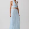 Partes de arriba sin mangas con cuello halter plisado Amaris – Azul pálido