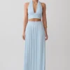Partes de arriba sin mangas con cuello halter plisado Amaris – Azul pálido