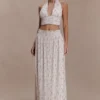 Partes de arriba sin mangas con cuello halter plisado de Amaris – Estampado floral pequeño