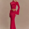Falda maxi asimétrica Ainsley con adornos florales – Rosa fucsia