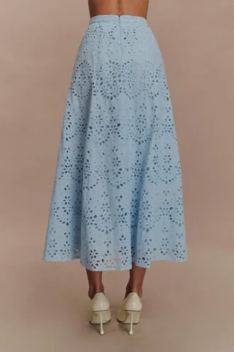 Falda midi Arla Broderie – Azul aciano pálido