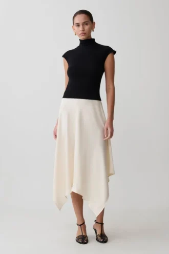 Falda midi asimétrica de satén Coralie – Marfil