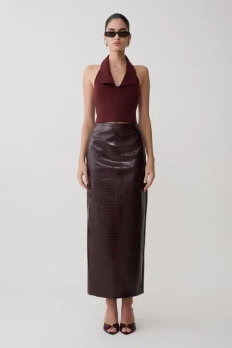 Falda midi de imitación de piel de cocodrilo Thalia – Merlot