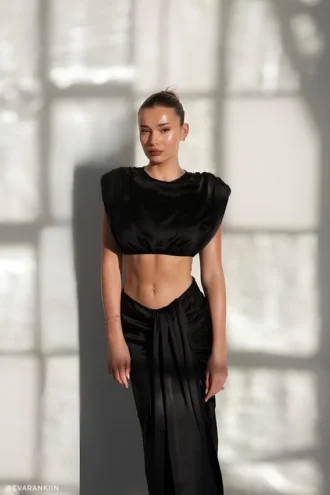 Falda midi de seda Zendaya – Negro