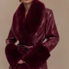 Gabardina Bec de piel sintética con pelo sintético – Rojo cereza Gabardina Bec de piel sintética con pelo sintético – Rojo cereza