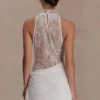 Mini vestido halter de gasa y encaje Arra – Blanco Mini vestido halter de gasa y encaje Arra – Blanco