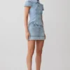 Minifalda Denim con vuelta Lakoda – Azul claro lavado Minifalda Denim con vuelta Lakoda – Azul claro lavado