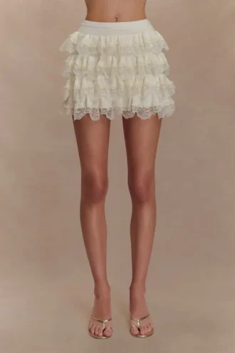 Minifalda-pantalón con volantes de encaje Margaret – Crema