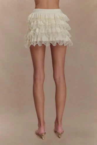 Minifalda-pantalón con volantes de encaje Margaret – Crema