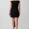 Minivestido con hombros descubiertos y lazo en la cintura Runa – Negro Minivestido con hombros descubiertos y lazo en la cintura Runa – Negro