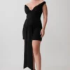 Minivestido con hombros descubiertos y lazo en la cintura Runa – Negro Minivestido con hombros descubiertos y lazo en la cintura Runa – Negro