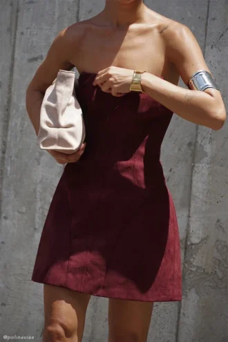 Minivestido de ante sintético de Andy – Burdeos