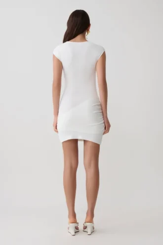 Minivestido de punto Freida con fajín – Marfil