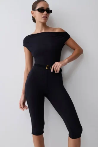 Mono de modal con un solo hombro de Anh – Negro Mono de modal con un solo hombro de Anh – Negro