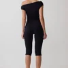 Mono de modal con un solo hombro de Anh – Negro Mono de modal con un solo hombro de Anh – Negro