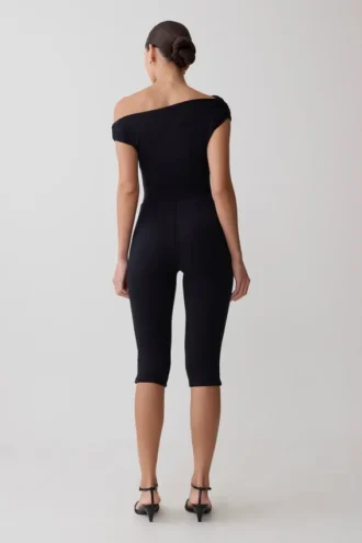 Mono de modal con un solo hombro de Anh – Negro Mono de modal con un solo hombro de Anh – Negro