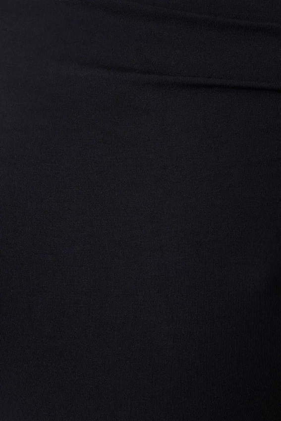 Mono de modal con un solo hombro de Anh – Negro Mono de modal con un solo hombro de Anh – Negro