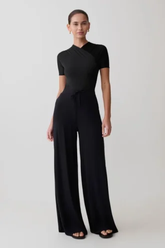 Pantalones anchos de modal Dewi – Negro
